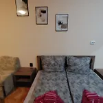 Apartment за гости меркурий *